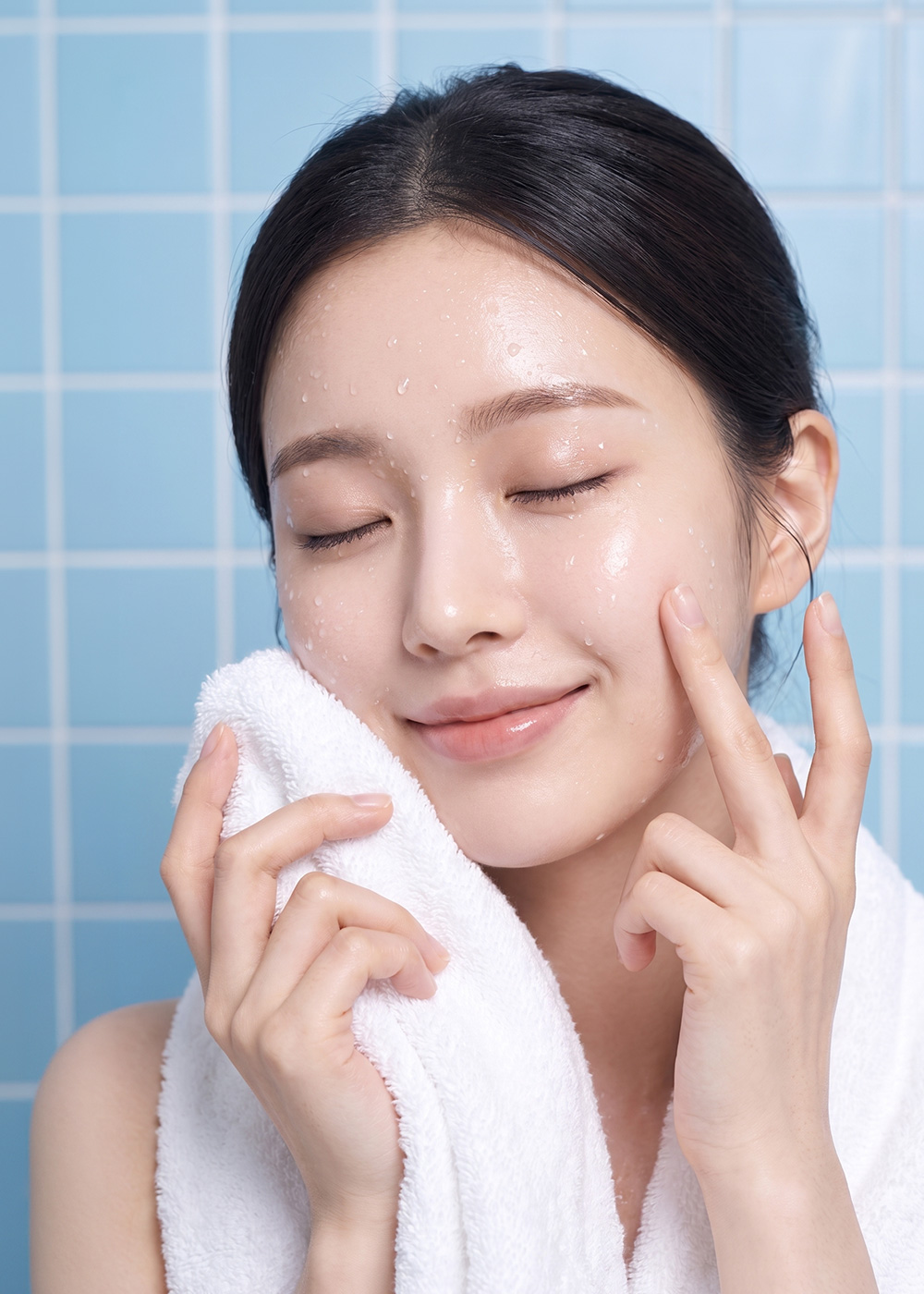 Post-cleansing hydration visual